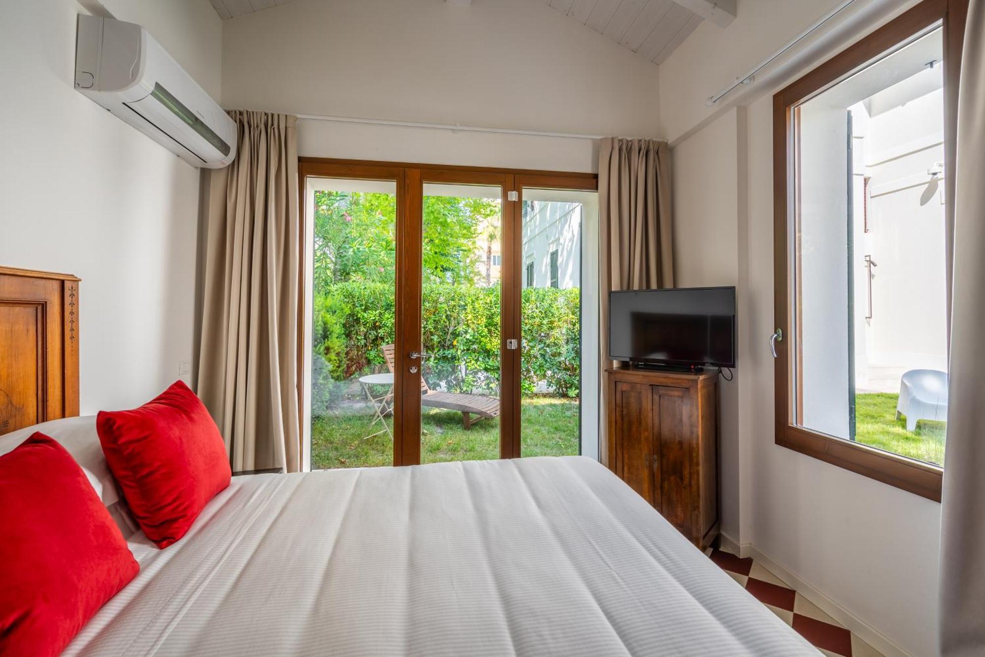 Hotel Select Suites & Spa - Apartments Riccione Dış mekan fotoğraf